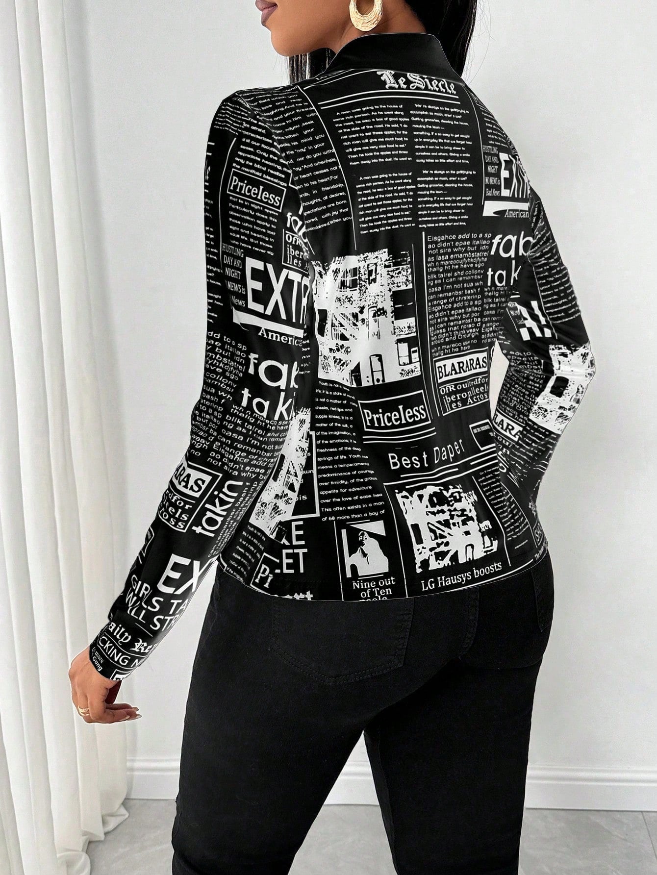 SHEIN LUNE Camisa Ajustada Estampada com Impressão de Jornal para Mulheres