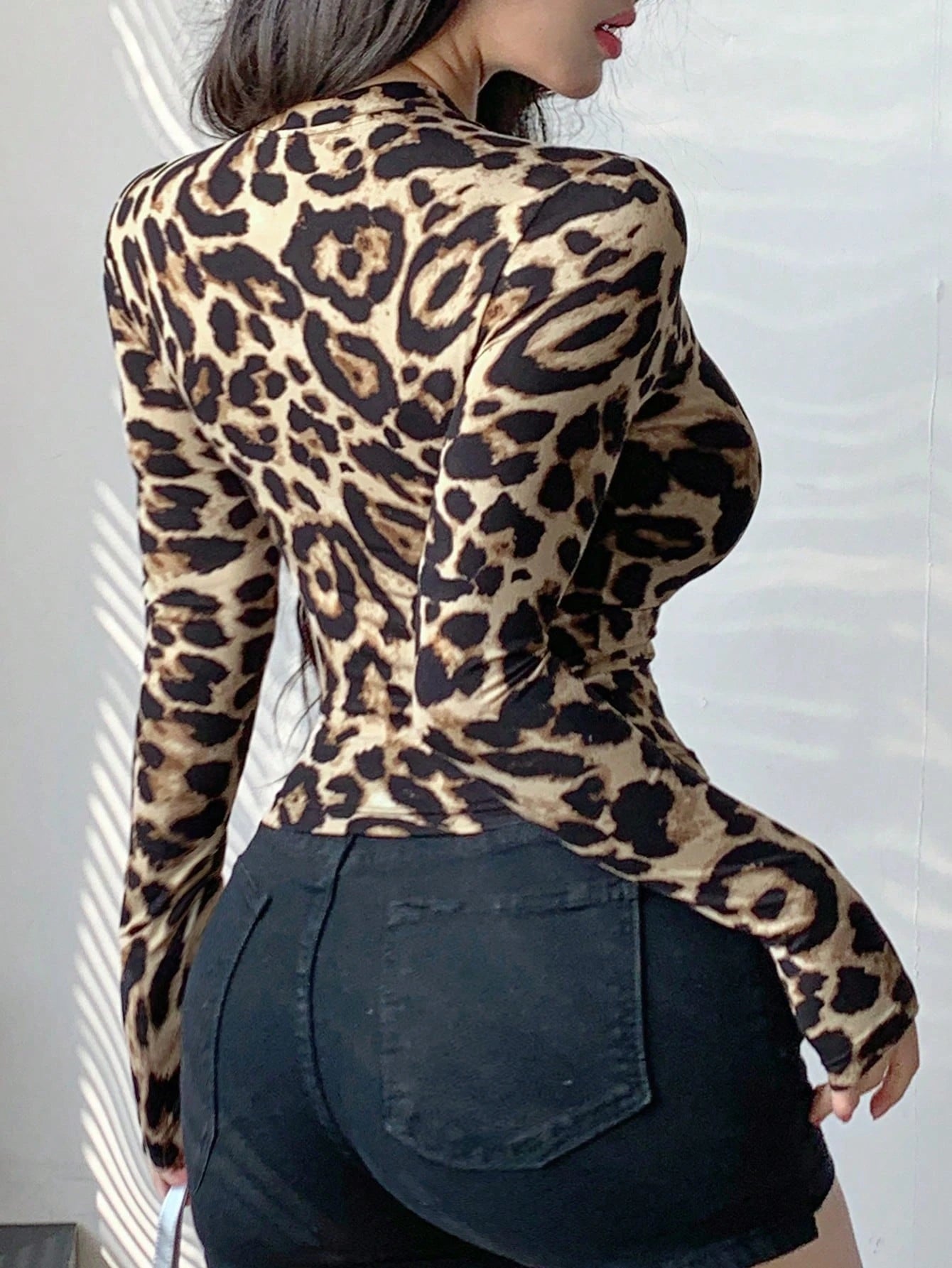 Livesso Jaqueta Curta Ajustada com Zíper e Estampa de Leopardo, Roupas de Outono