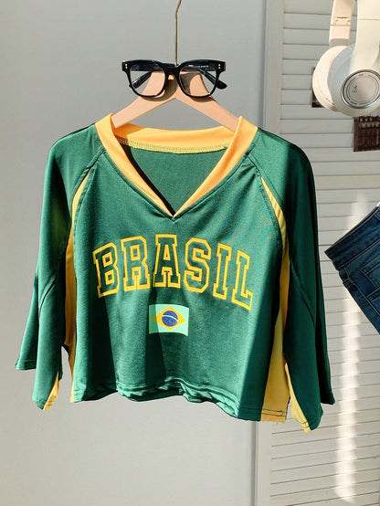 Comfortcana Top Cropped Casual com Estampa de Letra em Contraste de Cor, Manga Curta e Decote em V para Mulheres Plus Size, Suéter de Manga Raglan em Malha