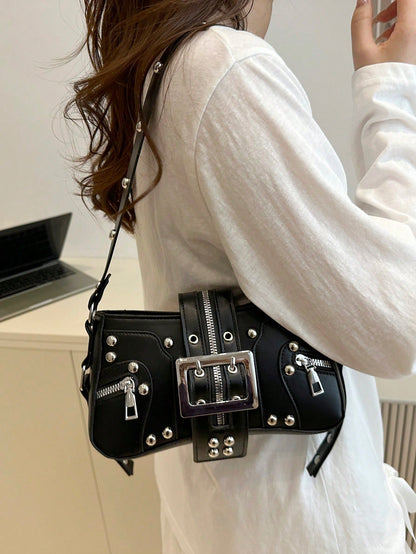 Bolsa de Ombro Feminina Decorada com Rebite da Moda, Bolsa Axilar, Bolsa Meia-Lua, Bolsa de Motoqueiro com Fecho de Cinto de Couro