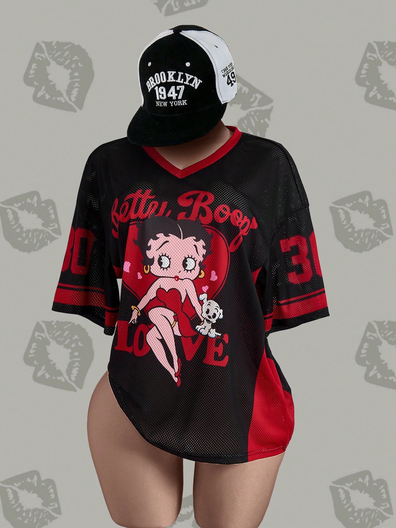 Betty Boop x SHEIN Camiseta Casual de Manga Curta com Decote em V e Estampa de Desenho Animado, Plus Size, Verão