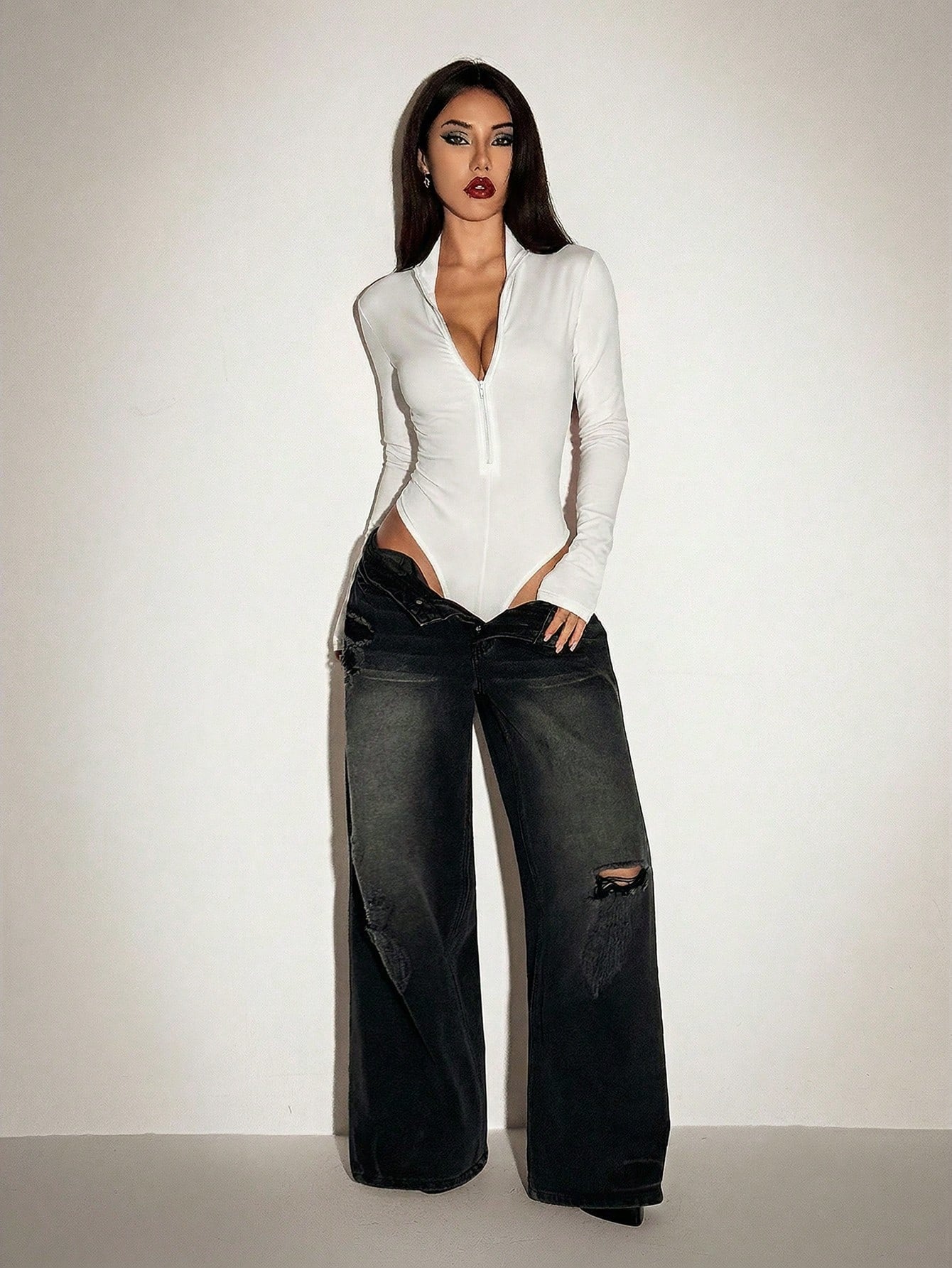 ICON Bodysuit Feminino de Cor Sólida com Zíper na Frente, Manga Longa Fashionable