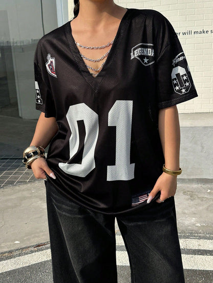 Camiseta Preta Larga com Cordão e Pompom, Plus Size