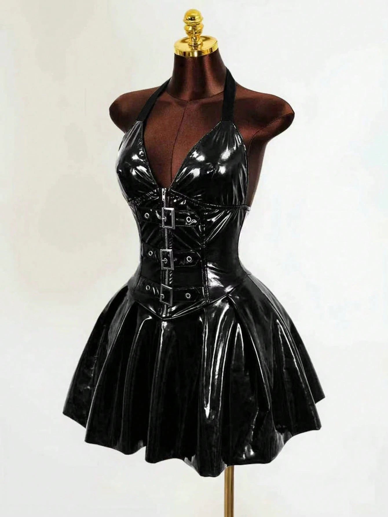 Vestido de Couro Sintético PU de Couro Sintético com Decote em V Reforçado, Comprimento Total, com Capuz, Costas Abertas, Decote Baixo, Cintura Ajustada e Saia Larga
