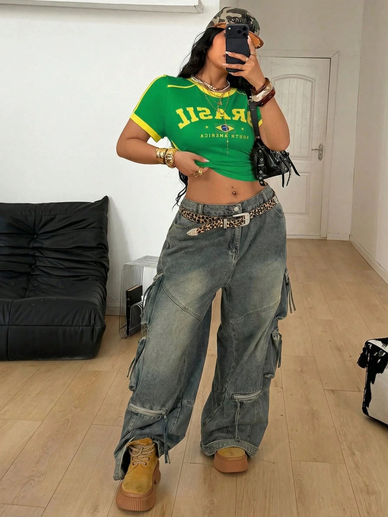Coolane Regata Estilo Streetwear Plus Size Feminina para Primavera/Verão com Design de Camisa de Basquete Impressão de Letras Amarela para o Brasil