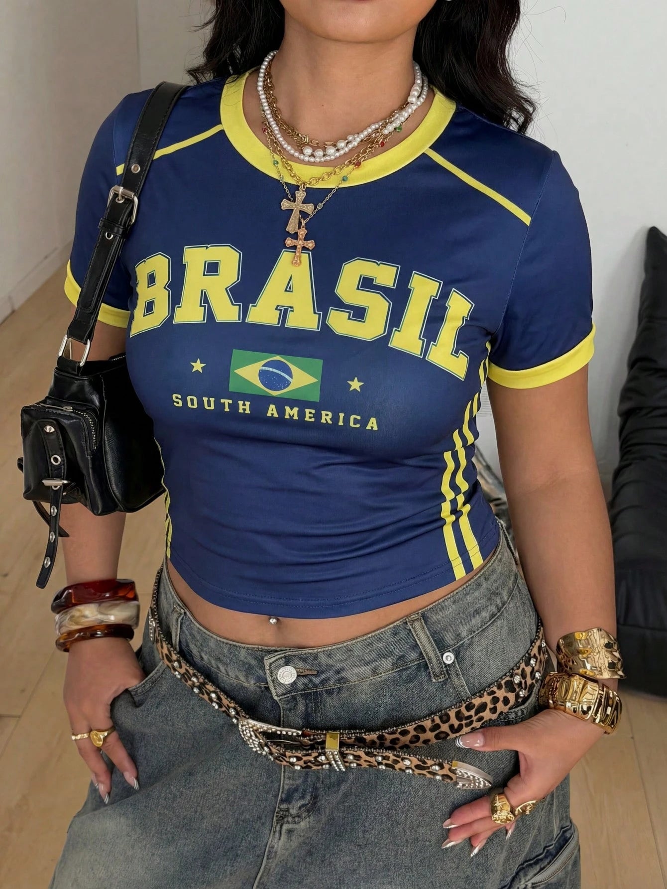 Coolane Regata Estilo Streetwear Plus Size Feminina para Primavera/Verão com Design de Camisa de Basquete Impressão de Letras Amarela para o Brasil