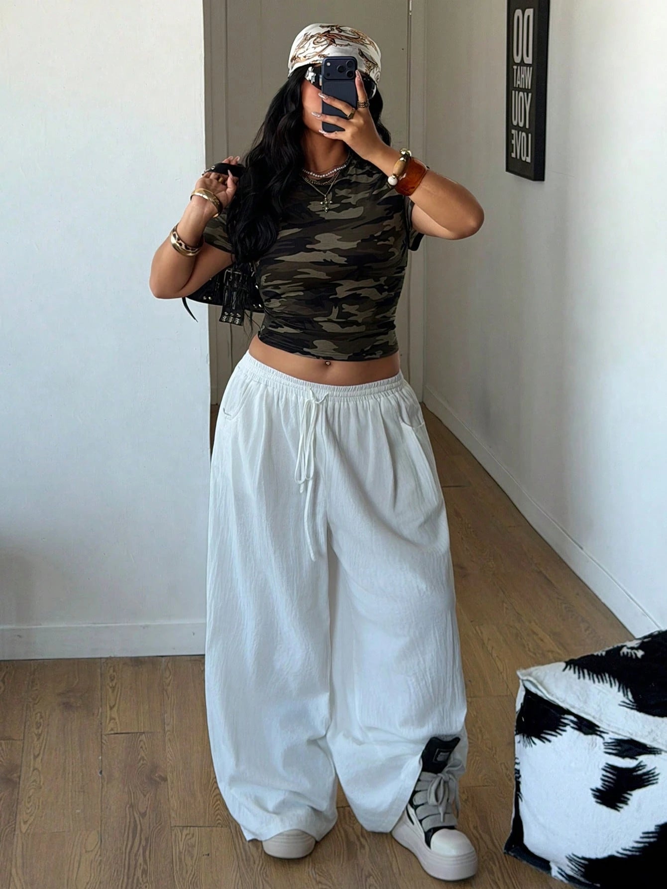 Coolane Regata Estilo Streetwear Plus Size Feminina para Primavera/Verão com Design de Camisa de Basquete Impressão de Letras Amarela para o Brasil