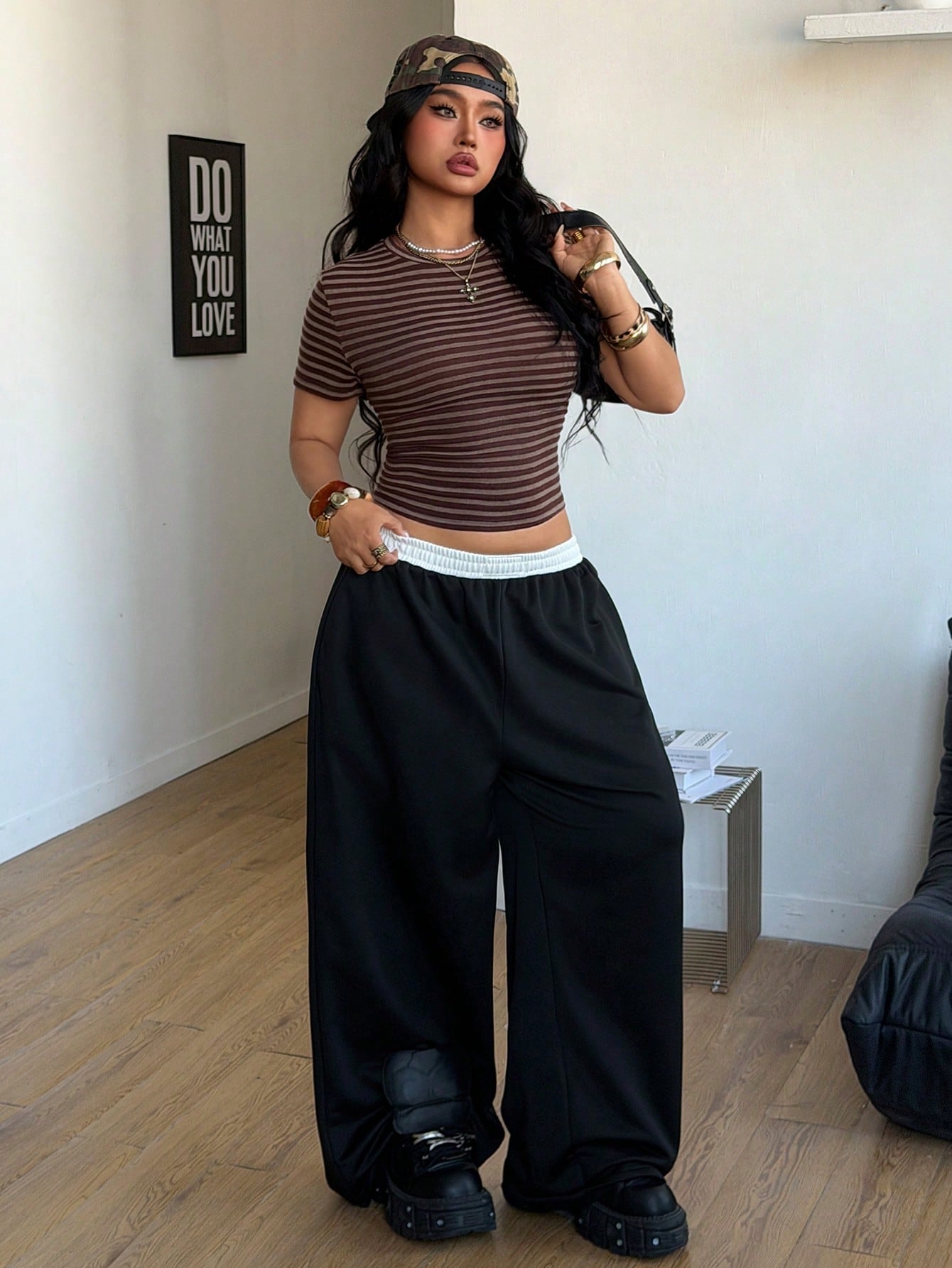 Coolane Regata Estilo Streetwear Plus Size Feminina para Primavera/Verão com Design de Camisa de Basquete Impressão de Letras Amarela para o Brasil