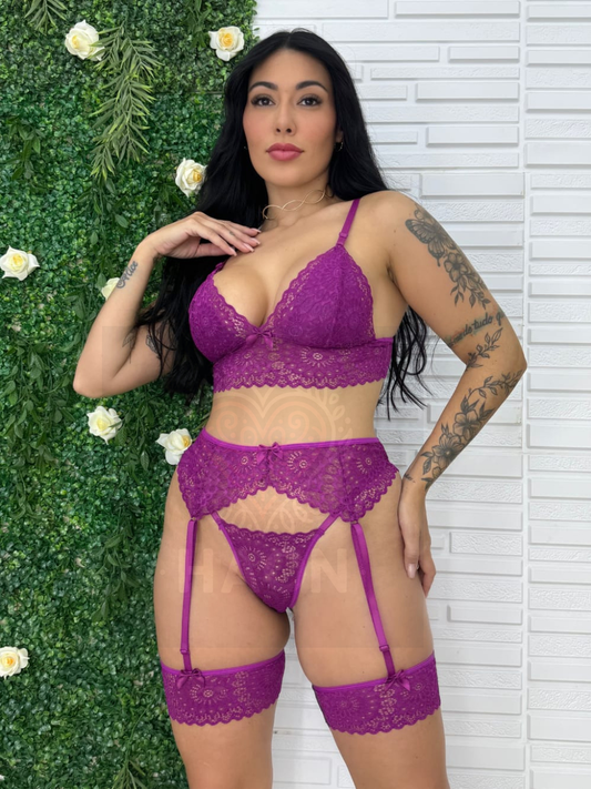 Lingerie Sexy Conjunto com Calcinha Fio dental Cinta Liga e Perneira Persex em Renda P - Plus Size