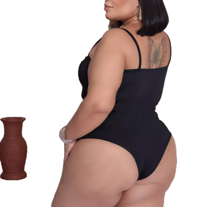 Maiô luxo body com detalhe de fivelas argola plus size com bojo e alça